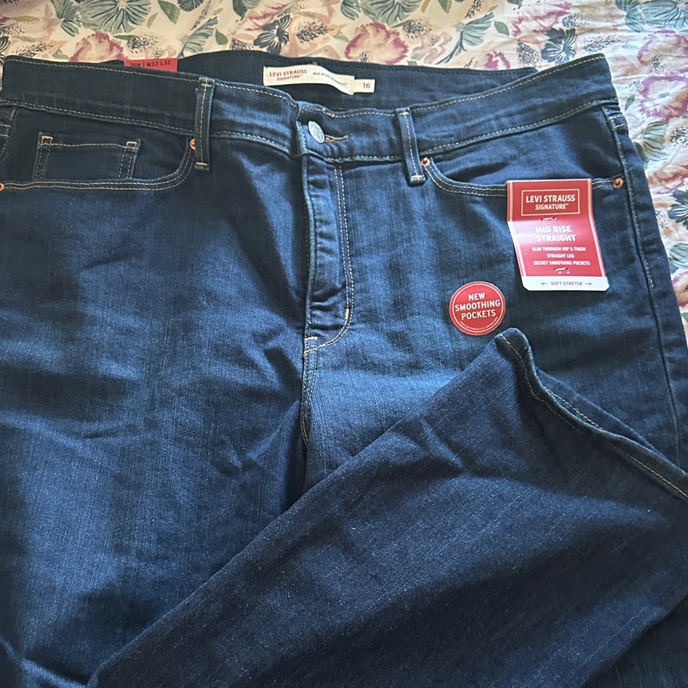 Levi's Men's Dark Blue Relaxed Jeans